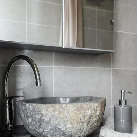 Apartament Modernin Kaksio Keskustassa Autopaikalla Oulu
