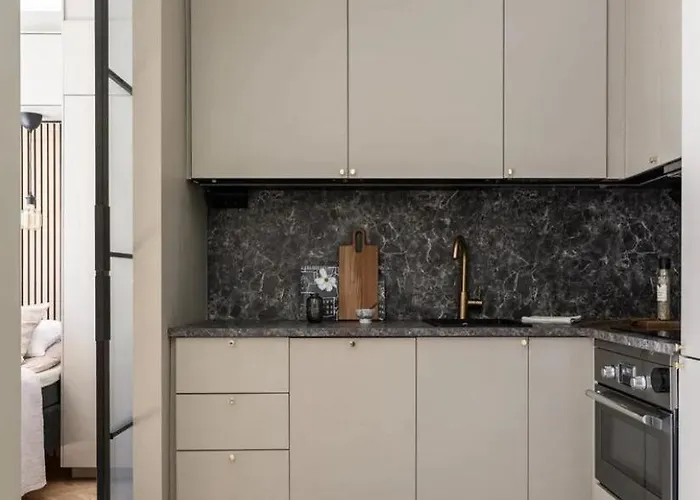 Modernin Kaksio Keskustassa Autopaikalla * オウル